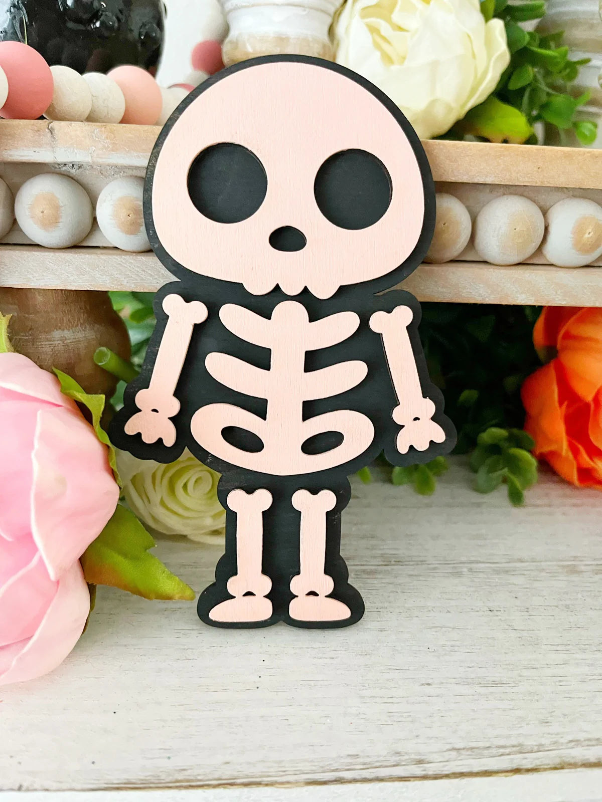 Ghost skeleton wall decor